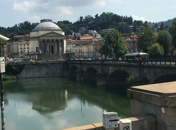 Апартаменты Vacancy 4 - Bridge House Турин